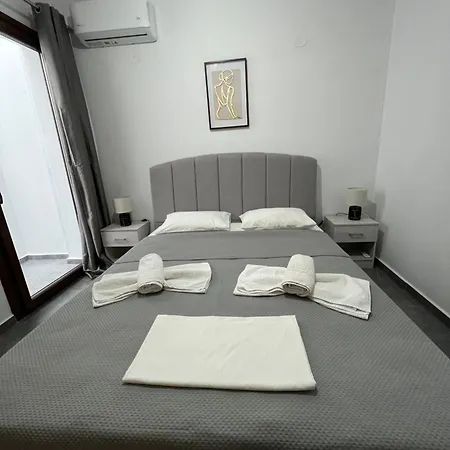 Penelope's ιι Apartament